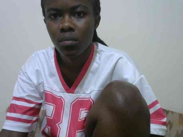 Ebonyrogan webcam