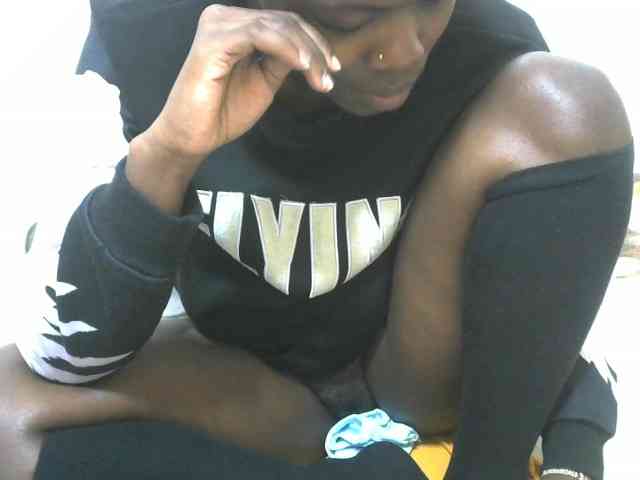 Ebonyrogan webcam