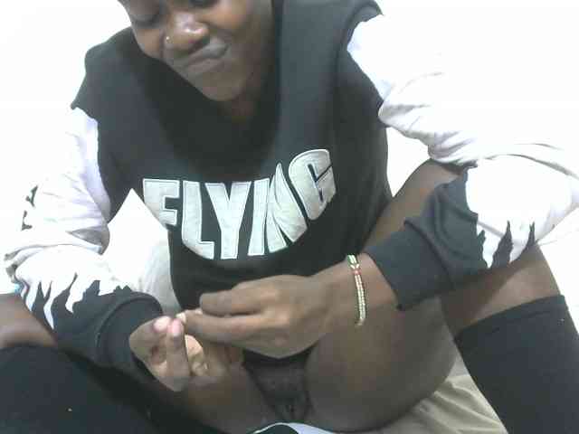 Ebonyrogan webcam