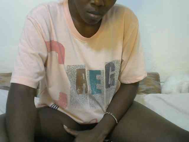 Ebonyrogan webcam