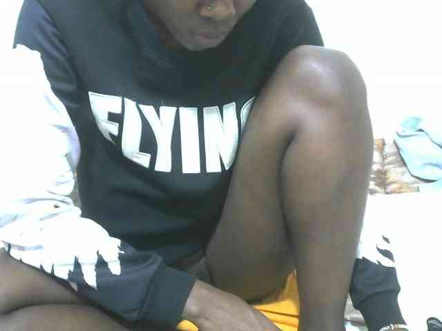 Ebonyrogan webcam