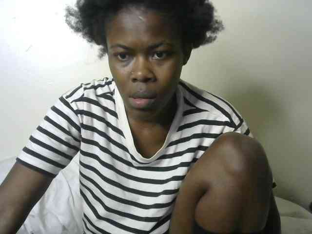 Ebonyrogan webcam
