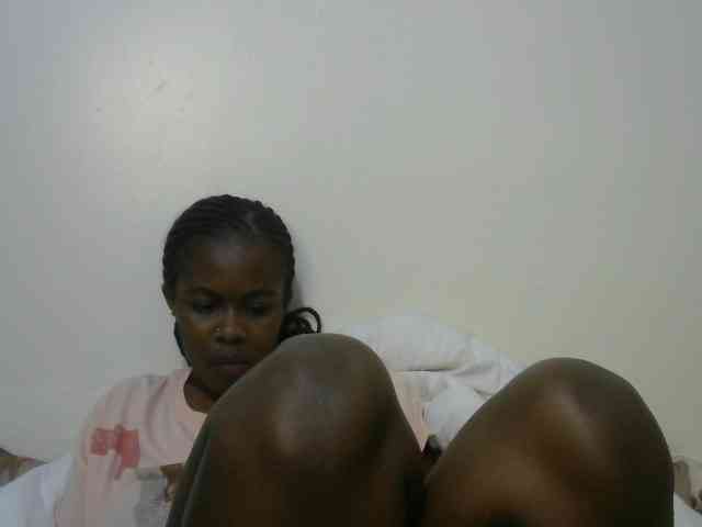 Ebonyrogan webcam