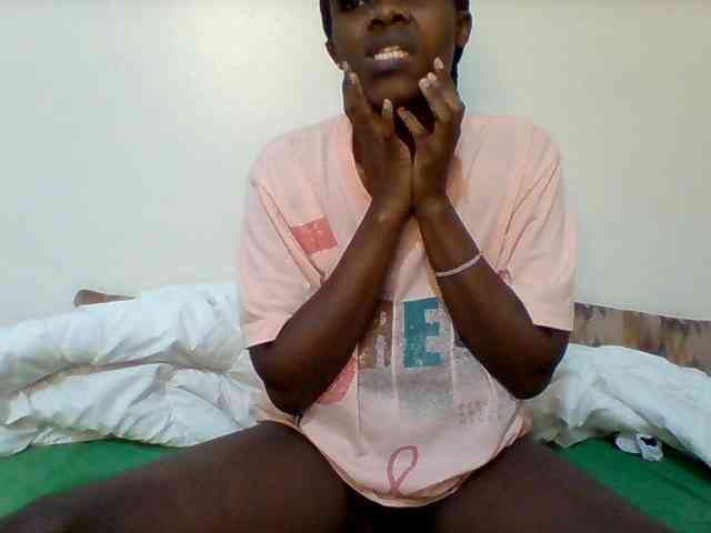 Ebonyrogan webcam