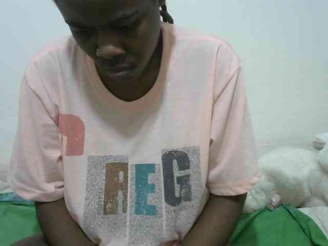 Ebonyrogan webcam