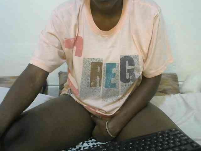 Ebonyrogan webcam