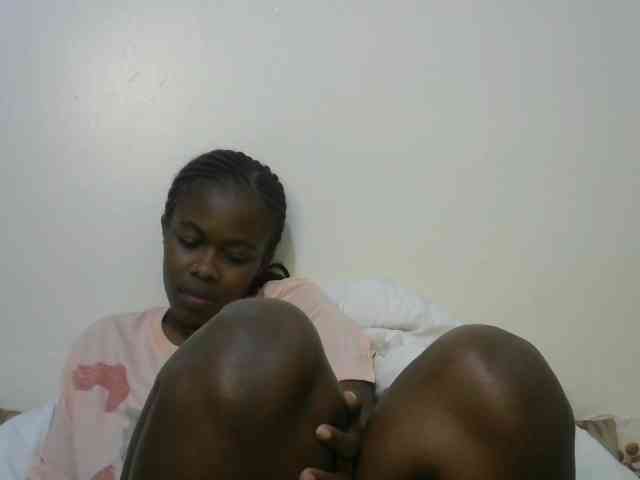 Ebonyrogan webcam