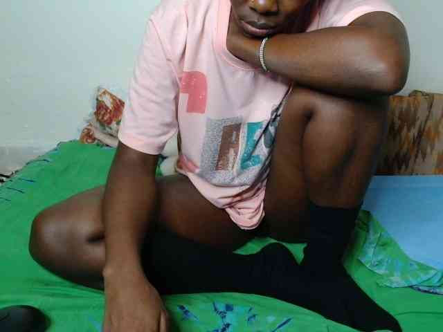 Ebonyrogan webcam