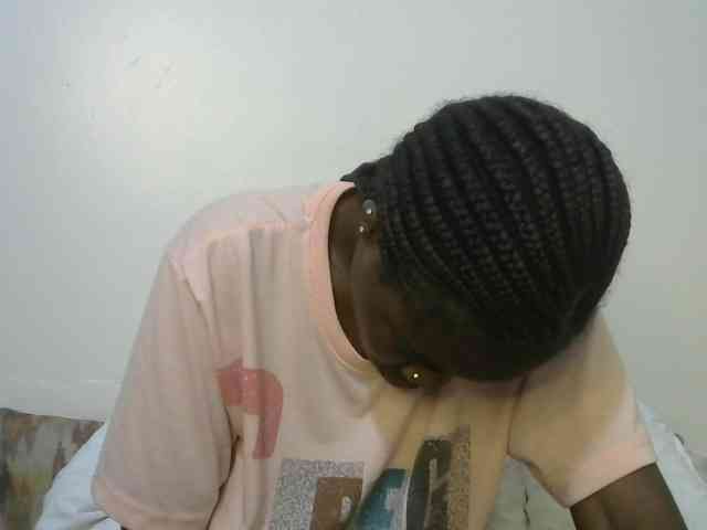 Ebonyrogan webcam