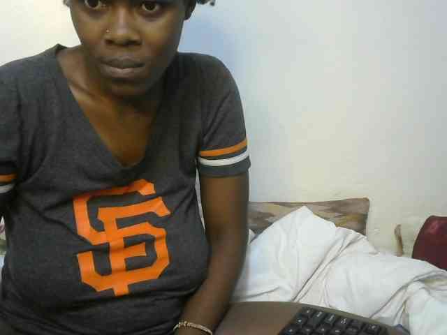 Ebonyrogan webcam