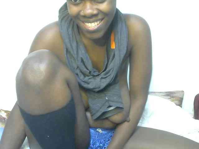 Ebonyrogan webcam