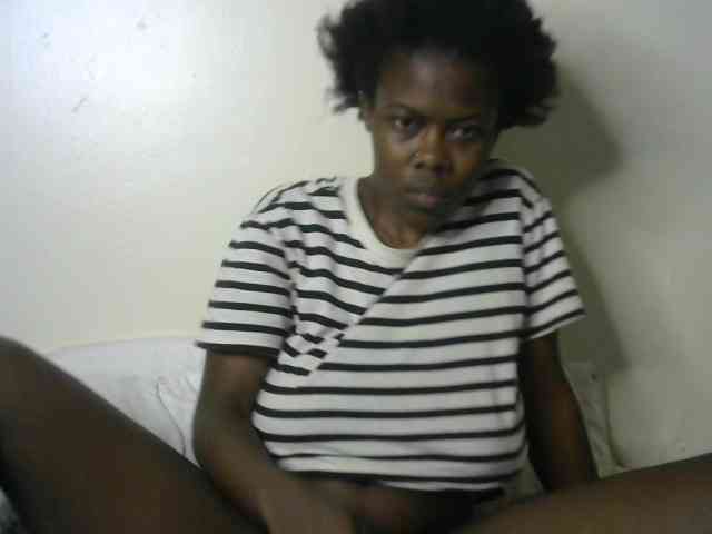 Ebonyrogan webcam