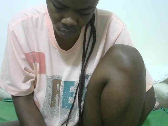 Ebonyrogan webcam