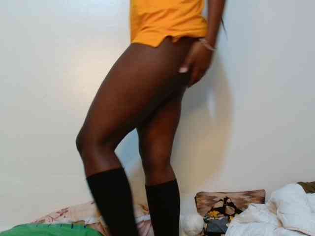 Ebonyrogan webcam