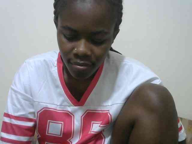 Ebonyrogan webcam