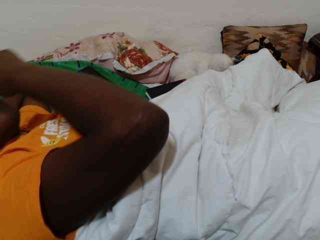 Ebonyrogan webcam