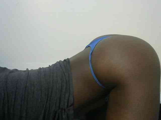 Ebonyrogan webcam