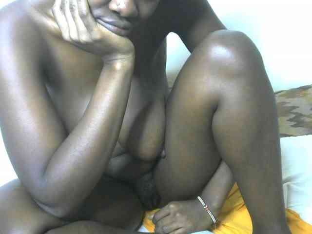 Ebonyrogan webcam