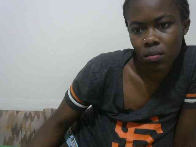 Ebonyrogan webcam