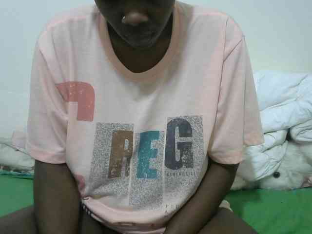 Ebonyrogan webcam