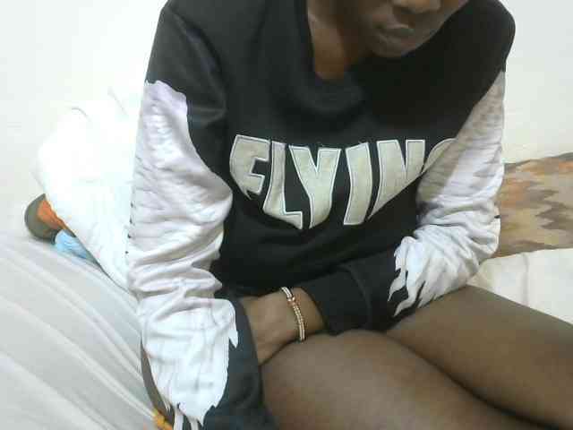 Ebonyrogan webcam