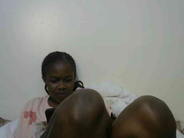 Ebonyrogan webcam