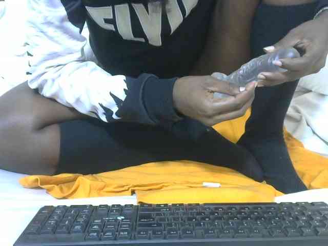 Ebonyrogan webcam