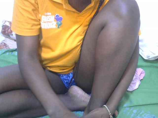 Ebonyrogan webcam
