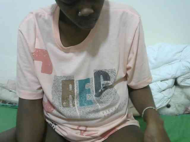Ebonyrogan webcam