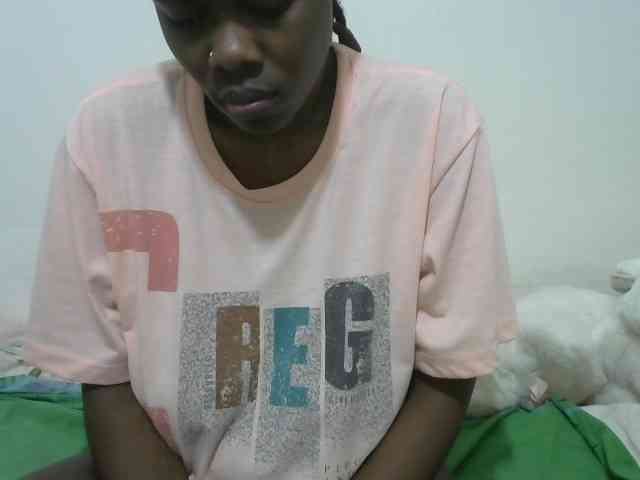 Ebonyrogan webcam