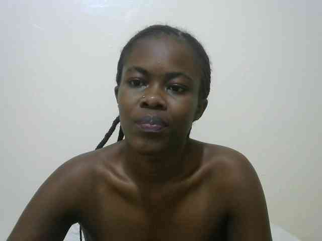 Ebonyrogan webcam
