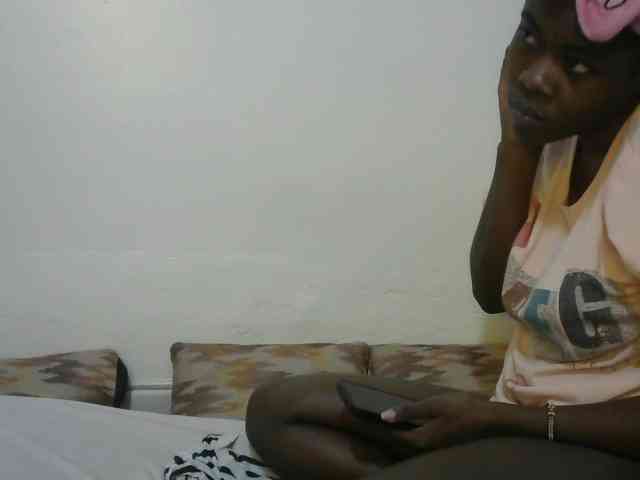Ebonyrogan webcam