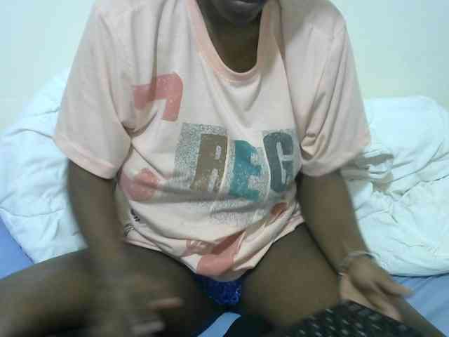 Ebonyrogan webcam