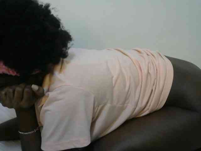 Ebonyrogan webcam