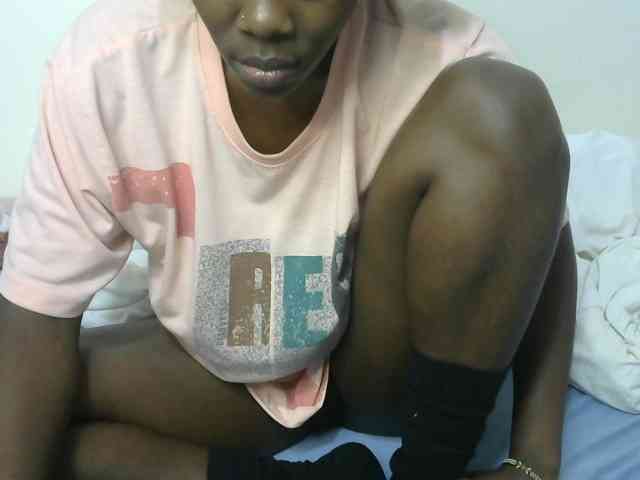 Ebonyrogan webcam
