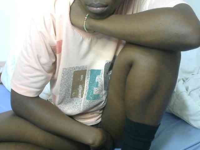 Ebonyrogan webcam