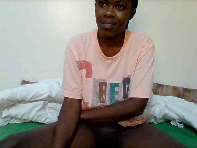 Ebonyrogan webcam