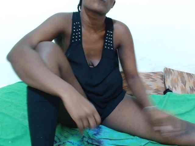 Ebonyrogan webcam