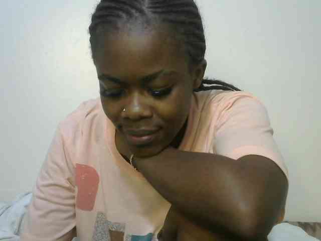 Ebonyrogan webcam
