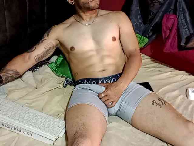 androd666 Live Webcam on BongaCams