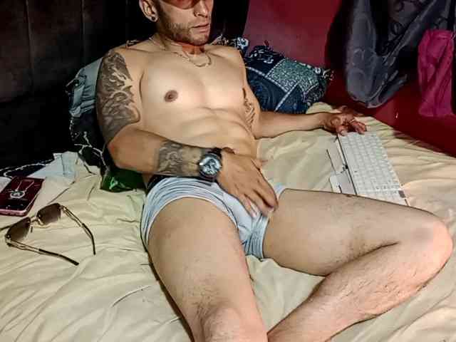 androd666 Live Webcam on BongaCams