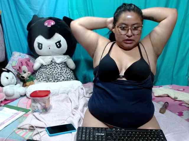 AMARAA17 webcam
