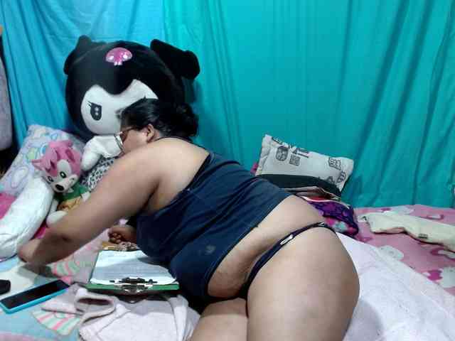 AMARAA17 webcam