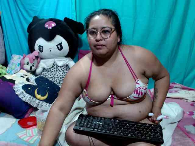 AMARAA17 webcam