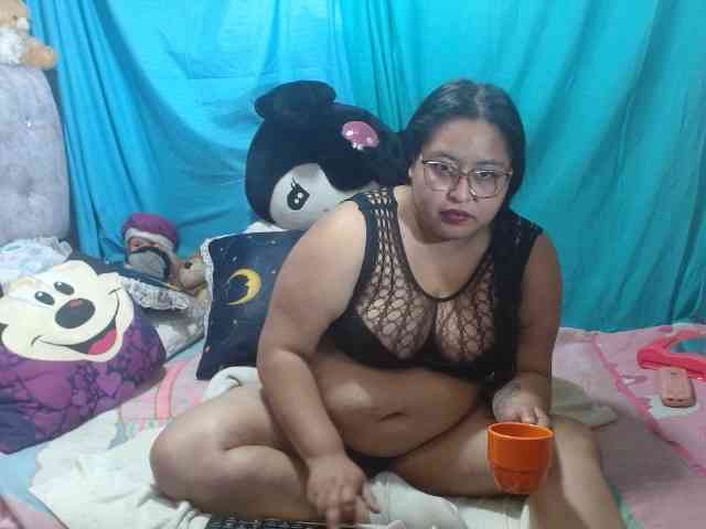 AMARAA17 webcam