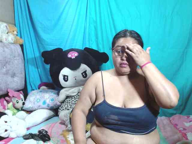 AMARAA17 webcam