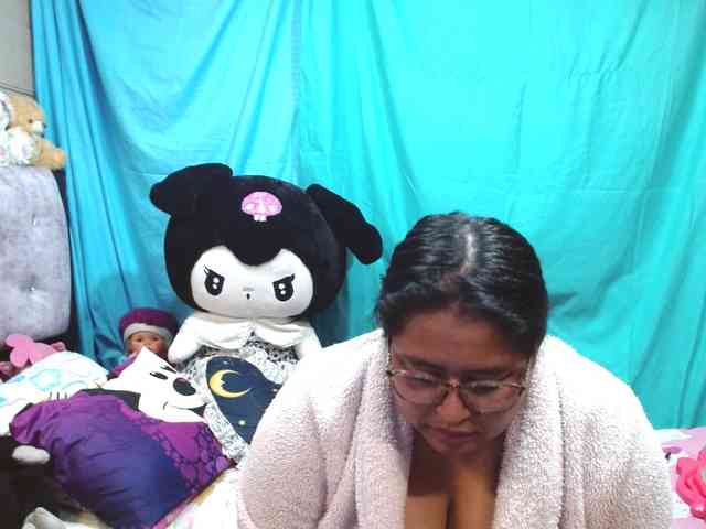 AMARAA17 webcam