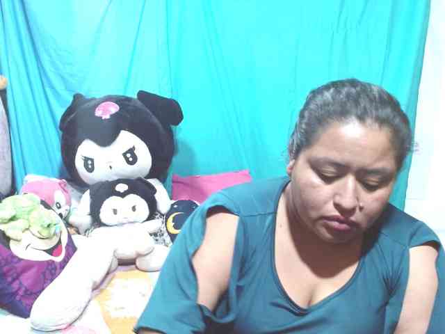AMARAA17 webcam