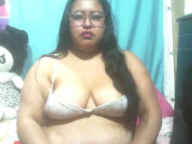 AMARAA17 webcam