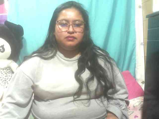 AMARAA17 webcam